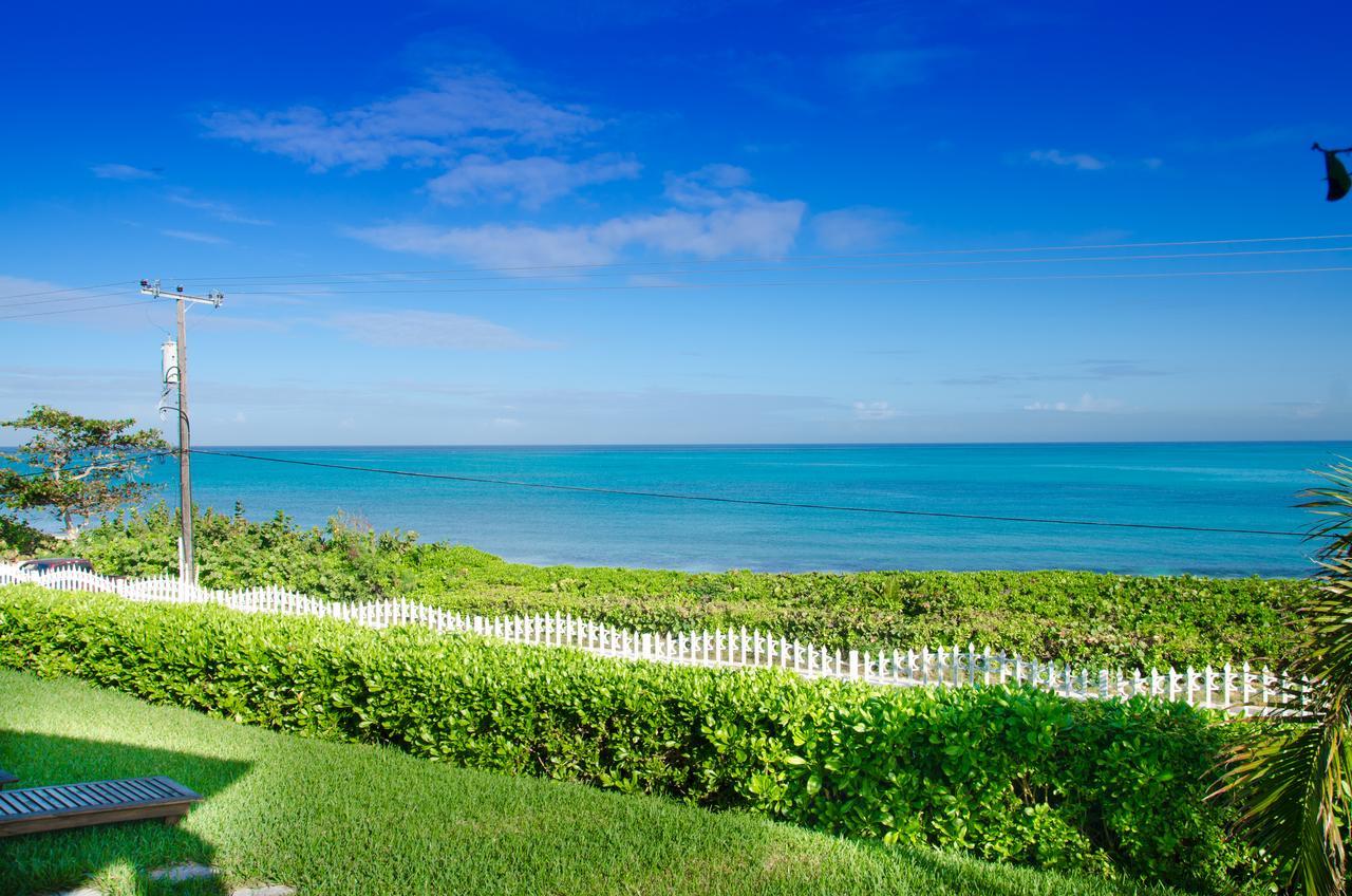 Four Bedroom Oceanfront Villa Nassau Exterior photo